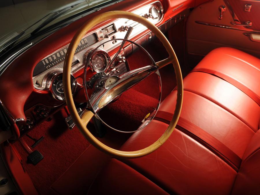 Панель приборов Pontiac Star Chief Custom Bonneville Convertible (2867SDX) 1957 года  (фото 10 из 40)